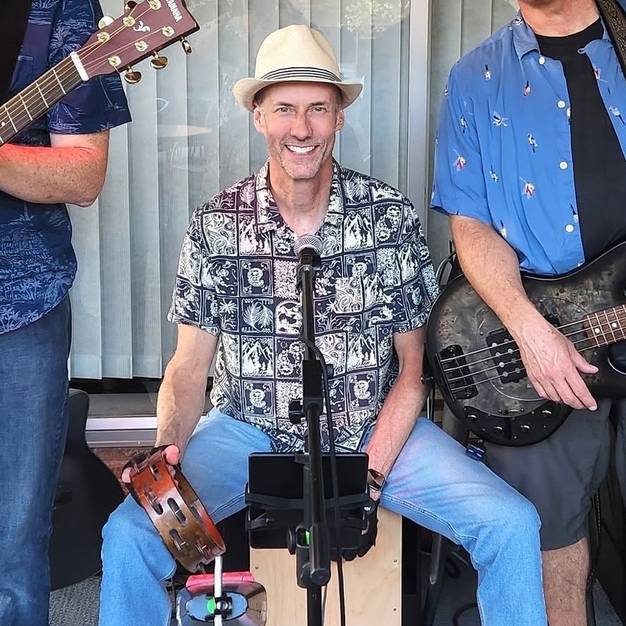 Steve Cozart performing with percussion